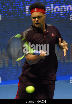 St. Petersburg, Russland. 22 Sep, 2017. Russland, St. Petersburg, am 22. September 2017. XXII internationales Turnier der Tennis Professionals (ATP) St. Petersburg Open 2017. Im Bild: Jo-Wilfried Tsonga (Frankreich) im Match gegen Jan-Lennard Struff Credit: Andrey Pronin/ZUMA Draht/Alamy leben Nachrichten Stockfoto