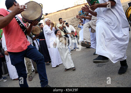 Kairo, Ägypten. 22 Sep, 2017. Die Menschen feiern das Islamische Neujahr vor der Hussain Moschee in Kairo, Ägypten, Sept. 22, 2017. Credit: Ahmed Gomaa/Xinhua/Alamy leben Nachrichten Stockfoto