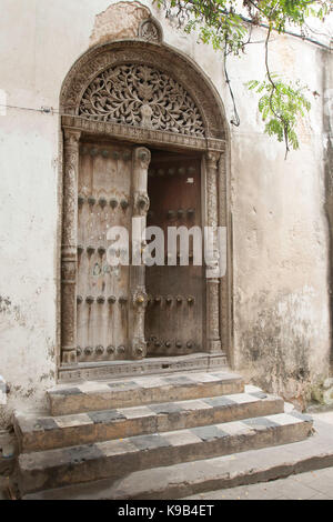 Tür, Stone Town, Sansibar, Tansania, Ostafrika Stockfoto