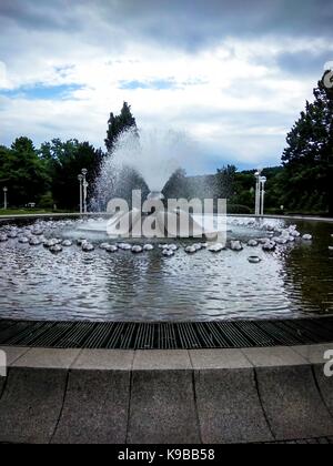 Singende Fontäne und Kolonnade - kleinen westböhmischen Kurort Marianske Lazne (Marienbad) - Tschechische Republik Stockfoto