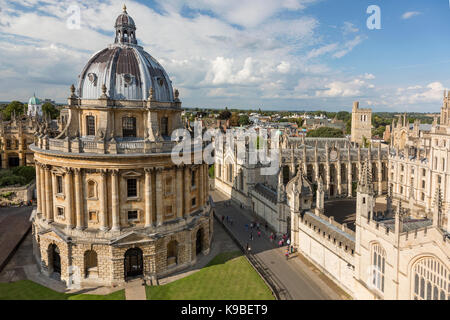 Die Radcliffe Camera von St Mary's Church Oxford Oxfordshire England Stockfoto