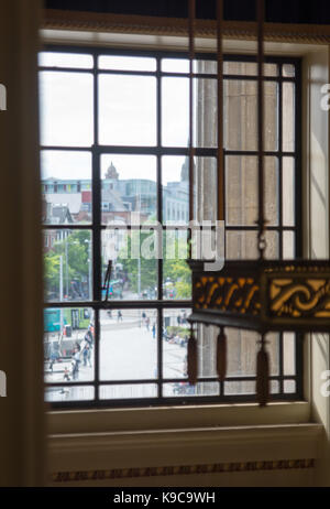 Blick aus dem Fenster im Rat haus über nottingham Marktplatz Stockfoto