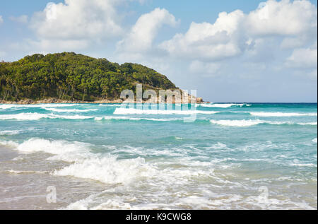 Wellen auf tropische Meer. Perhentian Island, Malaysia. Stockfoto