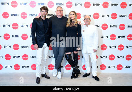 Richter Max Rogers, Giles Deacon, Abbey Clancy und Nicky Johnston die Teilnahme an der britischen Next Top Model Fotoshooting im Store Studios in London. Stockfoto