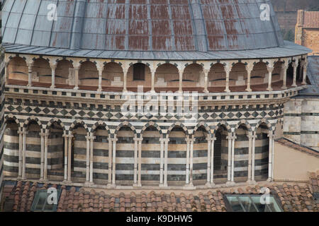 Italien, Siena - 26. Dezember 2016: Die Nahaufnahme der auf die Kuppel des Duomo di Siena. Kathedrale Santa Maria Assunta am 26. Dezember Stockfoto