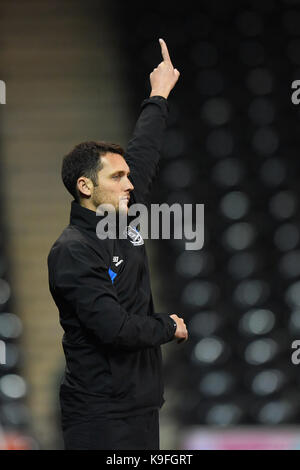 Everton der Manager Andy Spence während Super der FA Frauen Liga Match am wählen Sie Sicherheit aus, Stadion, Widnes. Stockfoto