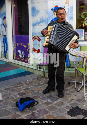 Eine Französische accordian Player in Cherbourg Stockfoto