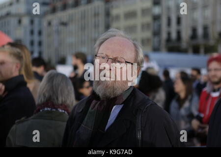 Berlin, Deutschland. 22 Sep, 2017. Wolfgang Thierse, der ehemalige Präsident des Deutschen Bundestags, wird an der Rallye. Die Kandidaten für den deutschen Kanzlerkandidaten der SPD (Sozialdemokratische Partei Deutschlands) war der Hauptredner auf einer großen Kundgebung im Zentrum von Berlin, zwei Tage vor der deutschen Bundestagswahl. Quelle: Michael Debets/Pacific Press/Alamy leben Nachrichten Stockfoto