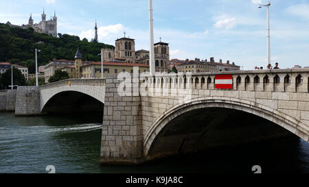 Bonaparte Brücke über den Fluss Saone in Lyon, Frankreich Stockfoto