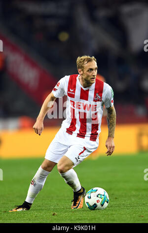 Köln, Deutschland. 20 Sep, 2017. Die Kölner Marcel Risse auf der Kugel während der deutschen Bundesliga Fußballspiel zwischen dem 1. FC Köln und Eintracht Frankfurt im RheinEnergieStadion in Köln, Deutschland, 20. September 2017. Credit: Federico Gambarini/dpa/Alamy leben Nachrichten Stockfoto