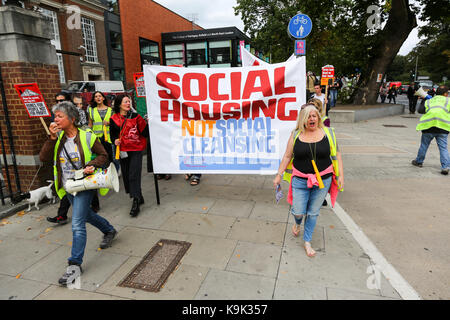 London, Großbritannien. 23. September 2017. Die Demonstranten fordern mehr menschenwürdige Sozialwohnungen in Haringey und in London zur Verfügung gestellt. Penelope Barritt/Alamy leben Nachrichten Stockfoto