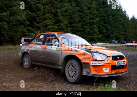 Omagh, Nordirland. 23 Sep, 2017 Jock Armstrong bildete die Reise von Schottland nach Nordirland im Jahr 2017 BushWhacker Rallye zu konkurrieren, und beendete im dritten Platz in seinem Subaru Impreza. Foto von Graham Service Credit: Graham Service/Alamy leben Nachrichten Stockfoto