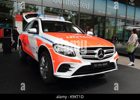 Mercedes Benz GLC 350 e Hybrid in Emergency services' Livery auf der IAA in Frankfurt 2017 in Deutschland Stockfoto