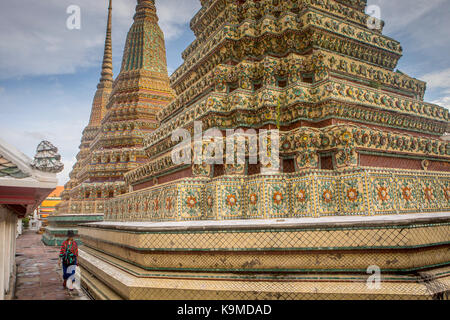 Chedi (Stupas), Wat Pho (Wat Po), Tempel des liegenden Buddha, Bangkok, Thailand Stockfoto