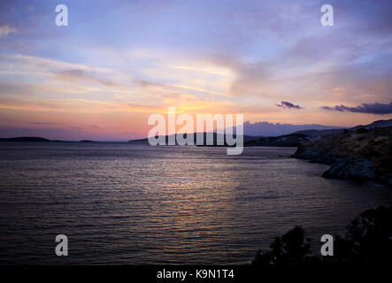 Sonnenuntergang in der Ägäis Griechenland - Insel Andros Kykladen Stockfoto