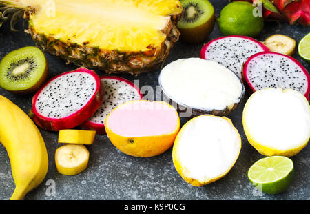 Sortiment von Sorbet mit natürlichen exotische Früchte Stockfoto