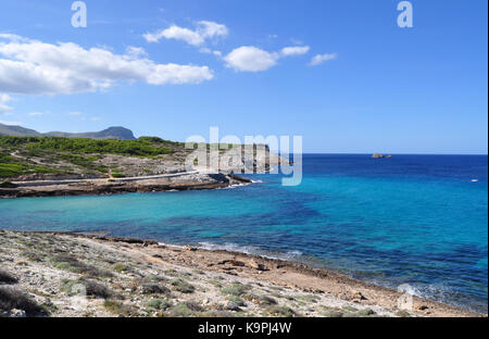 Cala Mitjana (Arta Mallorca) auf Mallorca Balearen Insel in Spanien Stockfoto