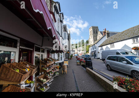 General Store und Shop auf Fore Street, Bier, Englisch am Meer Küstenstadt, East Devon Coast, England, Großbritannien Stockfoto