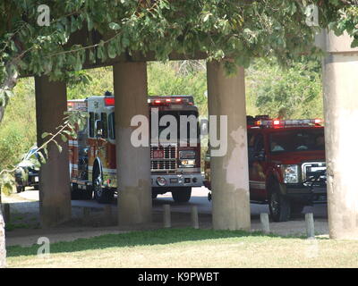 Dallas Feuerwehr Wasserrettung Einheit laufen am weißen Rock See-OL 58 Stockfoto