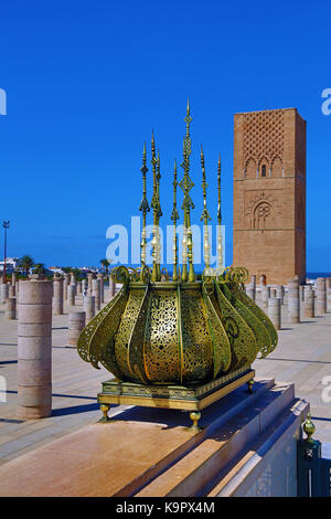 Die unvollendeten Hassan-turm in Rabat, Marokko ist eine unvollendete Minarett der Moschee begonnen von Sultan Yaqub al-Mansur im 12 entury aber nie Fini Stockfoto