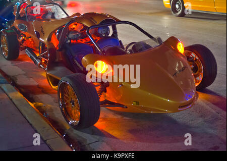 Campagna T-Rex dreirädrige Cyclecar am Ocean Drive, Miami Beach Stockfoto