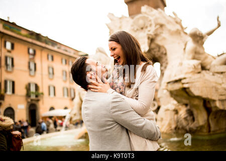Paar Sightseeing auf Reisen Urlaub in Rom, Italien Stockfoto