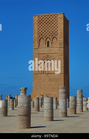 Die unvollendeten Hassan-turm in Rabat, Marokko ist eine unvollendete Minarett der Moschee begonnen von Sultan Yaqub al-Mansur im 12 entury aber nie Fini Stockfoto