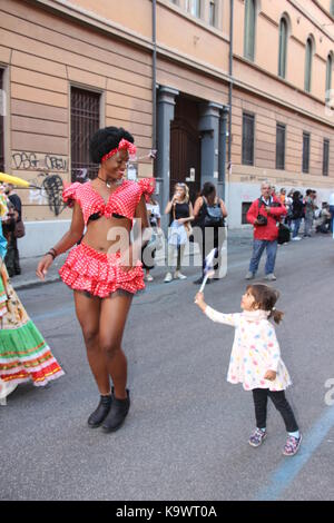 Rom, Italien. 23 Sep, 2017. Kulissen der multikulturellen San Lorenzo Karneval in Rom, die gekoppelt ist mit der Notting Hill Carnival in London. Credit: Gari Wyn Williams/Alamy leben Nachrichten Stockfoto