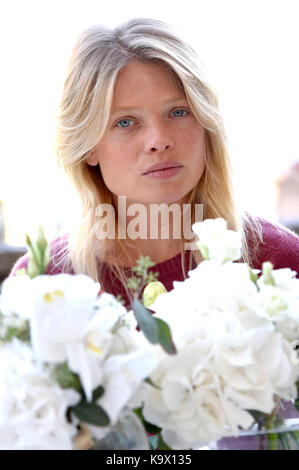 Melanie Thierry posiert während eines exklusiven Fotoshootings beim 65. San Sebastian Film Festival 2017 im Maria Cristina Hotel am 24. September 2017 in San Sebastian, Spanien. Stockfoto