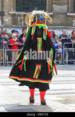 Stadt London, 24. September 2017. Das Maskottchen der Chingford Morris Dancers. Die jährlichen Pearly Könige und Königinnen Harvest Festival in der Guildhall Yard in der Londoner City, feiern die Bounty der Herbst Ernte mit traditioneller Unterhaltung. Morris tanzen, Maibaum tanzen, Marching Bands und bunten Zeichen bei der traditionellen Veranstaltung Stockfoto