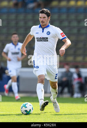Karlsruhe, Deutschland. 24 Sep, 2017. Dominik Stroh-Engel (KSC) Einzelaktion, Freisteller. GES/Fussball/3. Liga: Karlsruher SC - FC Rot-Weiß Erfurt, 24.09.2017 - Fußball 3. Division: Karlsruher SC vs RW Erfurt, 24. September 2017 ------ | Verwendung weltweit Quelle: dpa/Alamy leben Nachrichten Stockfoto