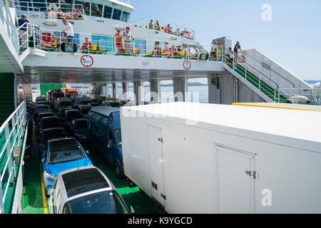 Zadar, Kroatien - 20. Juli 2016: Auf der Fähre - der Weg zum Brbinj Stockfoto