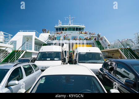 Zadar, Kroatien - 20. Juli 2016: Auf der Fähre - der Weg zum Brbinj Stockfoto