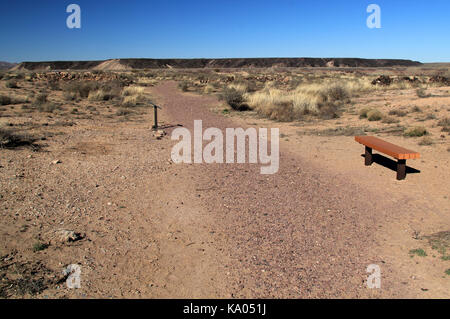 Black Mesa, gelegen an der Route der El Camino Real de Tierra Adentro, ist leicht von dem Gelände von Fort Craig Historic Site in New Jersey angesehen Stockfoto