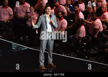 Kanadische Premierminister Justin Trudeau spricht während der Eröffnung des 2017 Invictus Games im Air Canada Centre in Toronto Stockfoto