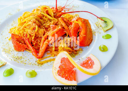 Köstliche Fleisch italienische Pasta mit Krabben Stockfoto