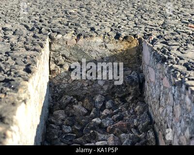 Ort der Probe von Asphalt Beschichtung. Kern Stockfoto