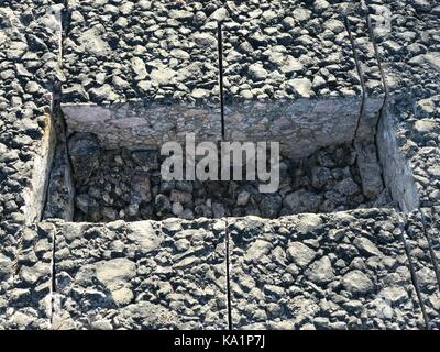 Ort der Probe von Asphalt Beschichtung. Kern Stockfoto