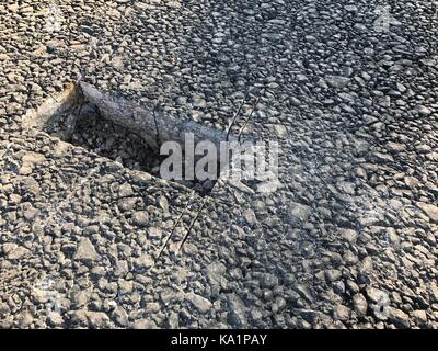 Ort der Probe von Asphalt Beschichtung. Kern Stockfoto