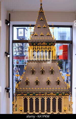 Lego Store London Innenraum Stockfoto