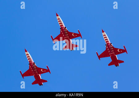 Northrop (Canadair) NF-5A-2000 (CL-226) der Türkischen Luftwaffe display Team Turkish Stars Ankunft in MIA 2017 am nächsten Wochenende zu beteiligen. Stockfoto