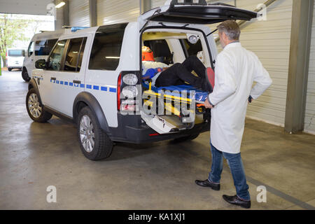 Stretcher auf dem Krankenwagen Stockfoto