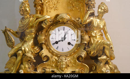 Alte vintage brass Pendeluhr. Vintage gold Watch Stockfoto