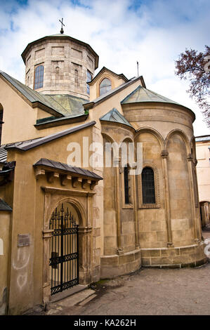 Von aussen ein Gebäude einer alten armenischen Kirche in Lemberg, Ukraine Stockfoto