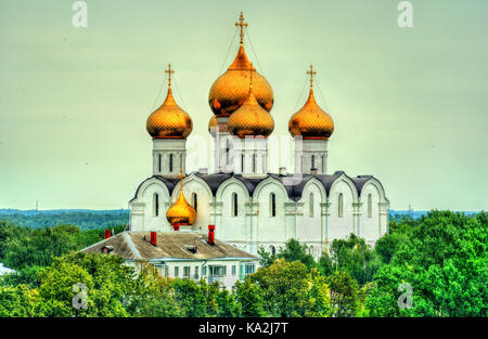 Blick auf die Kathedrale in Jaroslawl, Russland Stockfoto