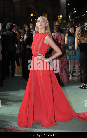 Mailand, Italien. 24 Sep, 2017. Mailand, grünen Teppich Fashion Awards Ankunft im Theater Scala abgebildet: Elsa Hosk Credit: Unabhängige Fotoagentur/Alamy leben Nachrichten Stockfoto