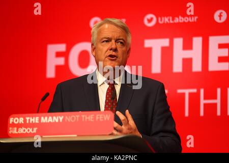 UK. 24. September, 2017. Carwyn Jones von der Labour Party, Konferenz Credit: Rupert Rivett/Alamy leben Nachrichten Stockfoto