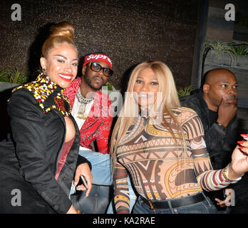 Hollywood, Ca. 23 Sep, 2017. 2 Chainz und Sandra "Pepa" Denton an die Liaison Nachtclub in Hollywood, Kalifornien am September 23, 2017 Credit: Koi Sojer/Snap'n u Fotos/Media Punch/Alamy leben Nachrichten Stockfoto