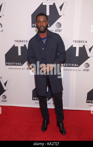 New York, NY, USA. 24 Sep, 2017. Kofi Siriboe im Tribeca TV Festival, die von AT&T, Mitte der Saison Premiere der Königin Zucker am 24. September 2017 an der Cinepolis Chelsea in NEW YORK CITY. Credit: Raymond Hagans/Medien Punch/Alamy leben Nachrichten Stockfoto