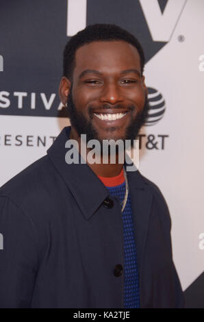 New York, NY, USA. 24 Sep, 2017. Kofi Siriboe im Tribeca TV Festival, die von AT&T, Mitte der Saison Premiere der Königin Zucker am 24. September 2017 an der Cinepolis Chelsea in NEW YORK CITY. Credit: Raymond Hagans/Medien Punch/Alamy leben Nachrichten Stockfoto